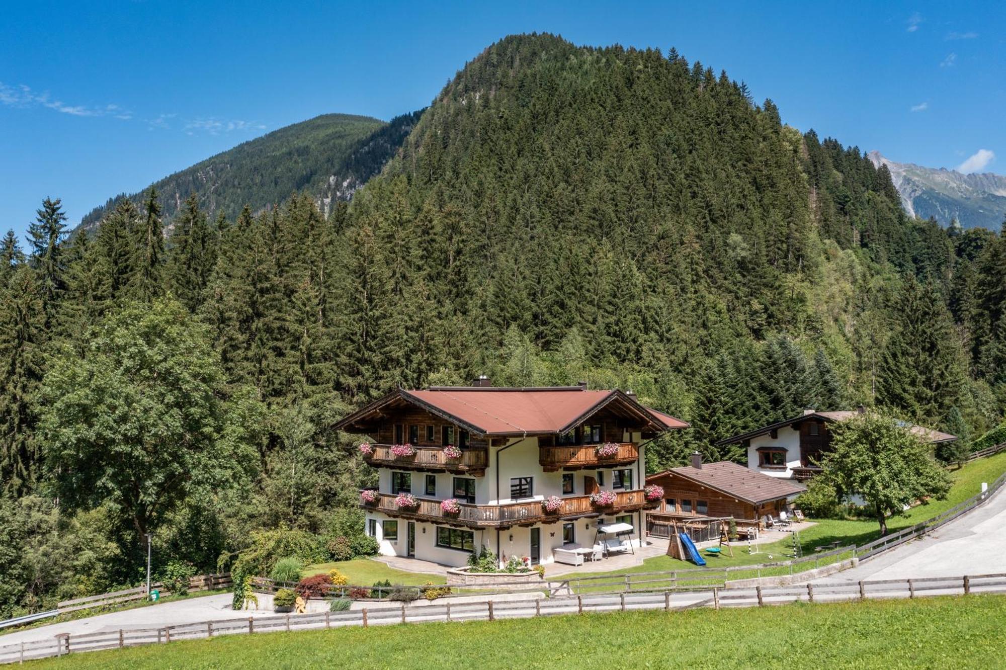 Landhaus Ifangl Mayrhofen Exterior foto